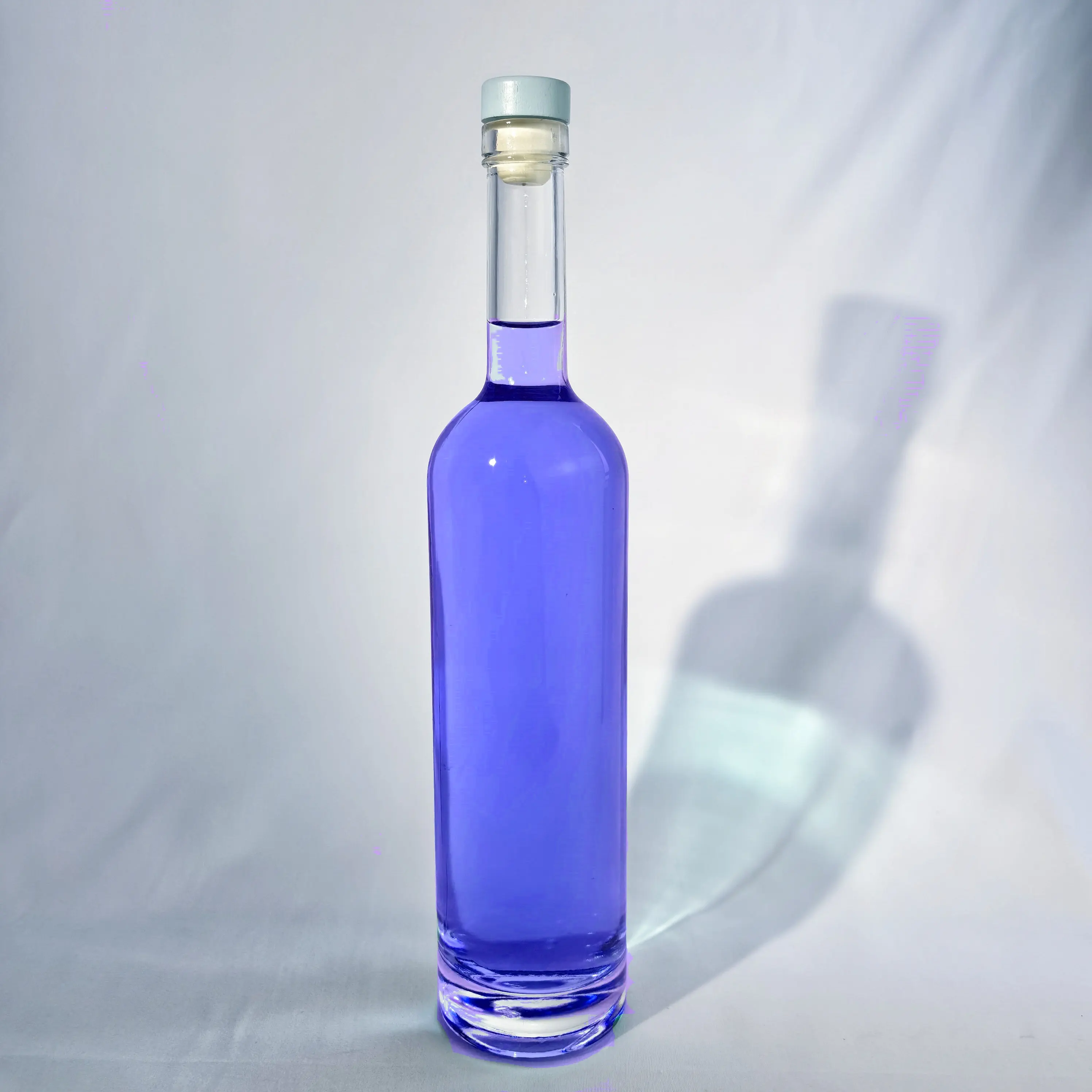 700ml Glasflasche für Spirituosen mit Korkstopfen