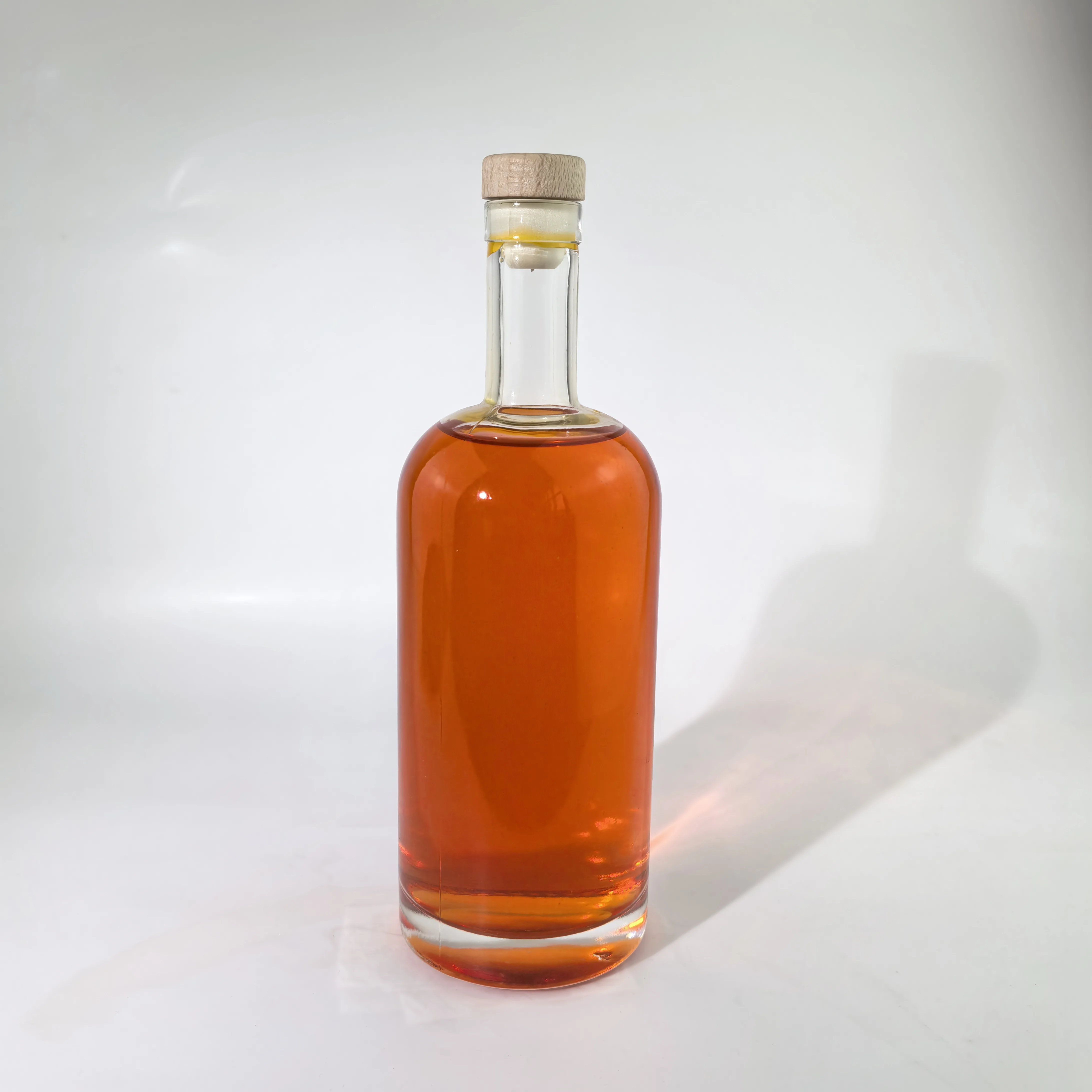 700ml Glasflaschen für Vodka, Whiskey, Gin & Brandy